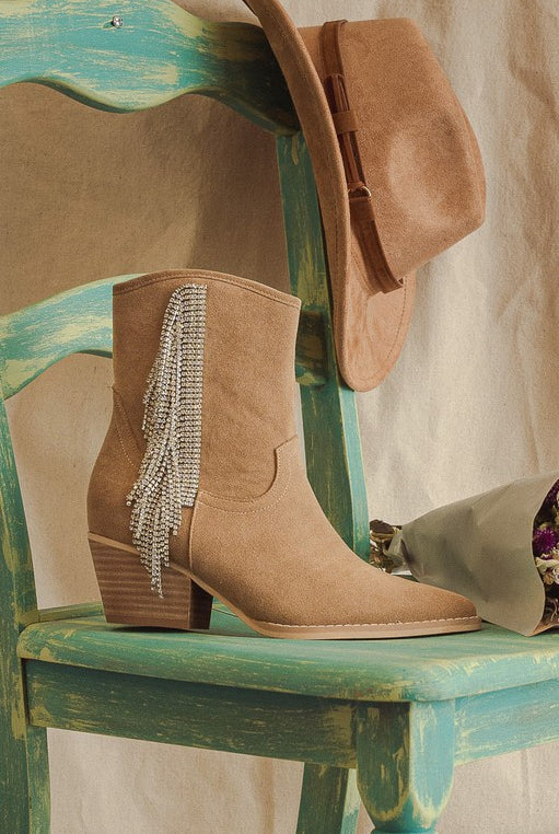 Rhinestone fringe ankle Western boots by RARA Boutique featuring intricate fringe and sparkling rhinestones, stylish Western design