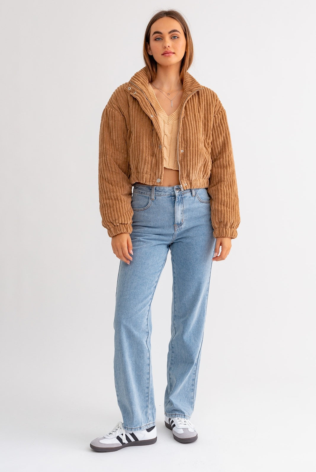 Le Lis cropped corduroy puffer jacket by RARA Boutique, featuring a stylish quilted design and a cropped fit.