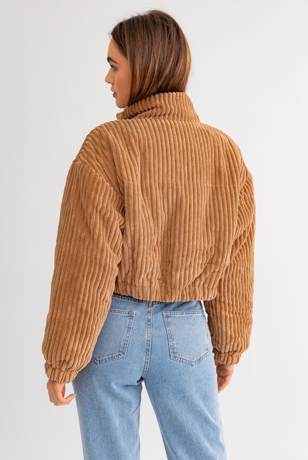 Le Lis cropped corduroy puffer jacket from RARA Boutique, featuring a stylish quilted design and a cropped fit.