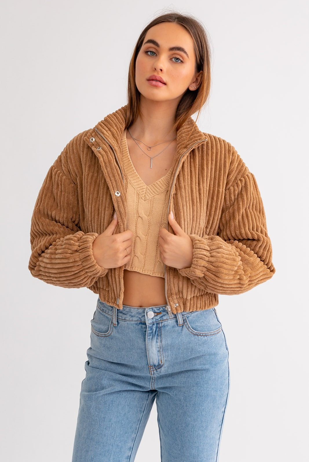 Le Lis cropped corduroy puffer jacket by RARA Boutique, featuring a stylish quilted design and short length.