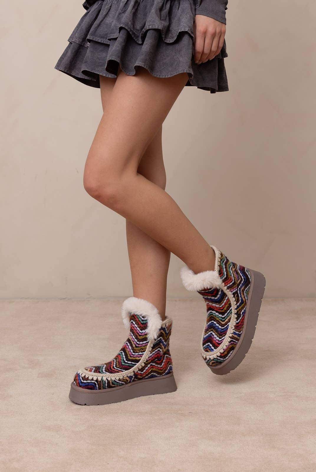 OASIS SOCIETY Joyce winter boot with shearling trim and platform sole, stylish and warm for cold weather.
