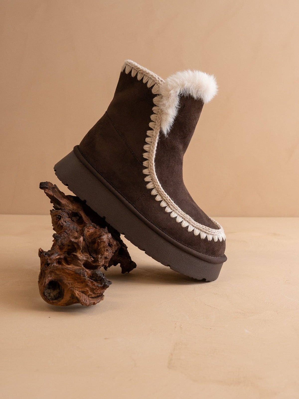 OASIS SOCIETY Joyce coffee-colored winter boot with shearling trim and platform sole, designed for cold-weather comfort and style.