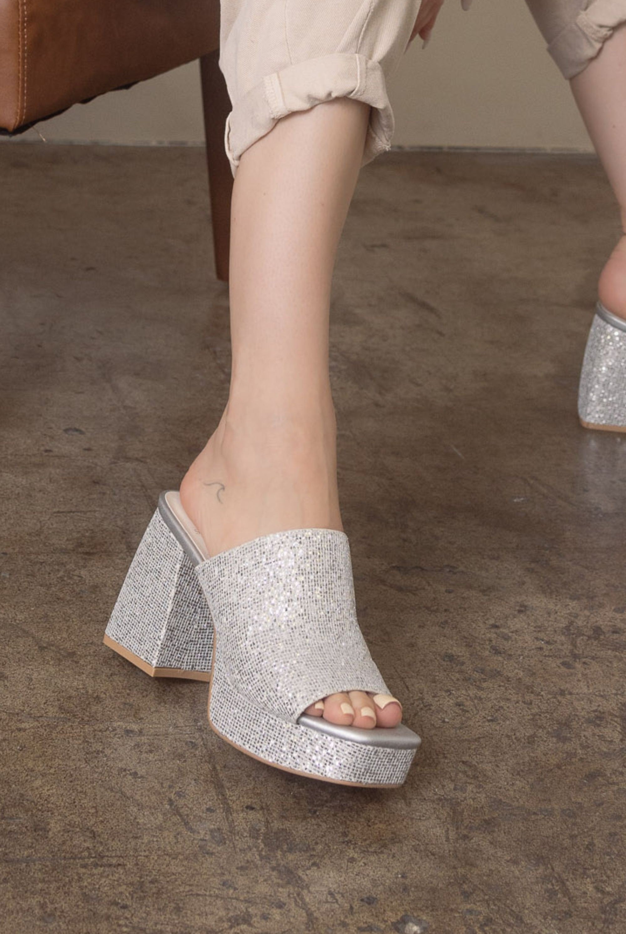 The Crystal - Sparkling Platform Slide - Oasis - RARA Boutique