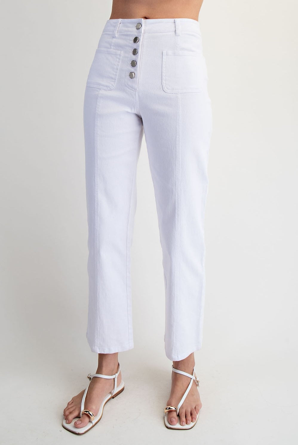 RARA Boutique twill patch pocket straight leg cropped pants featuring a stylish, casual design with functional front pockets.