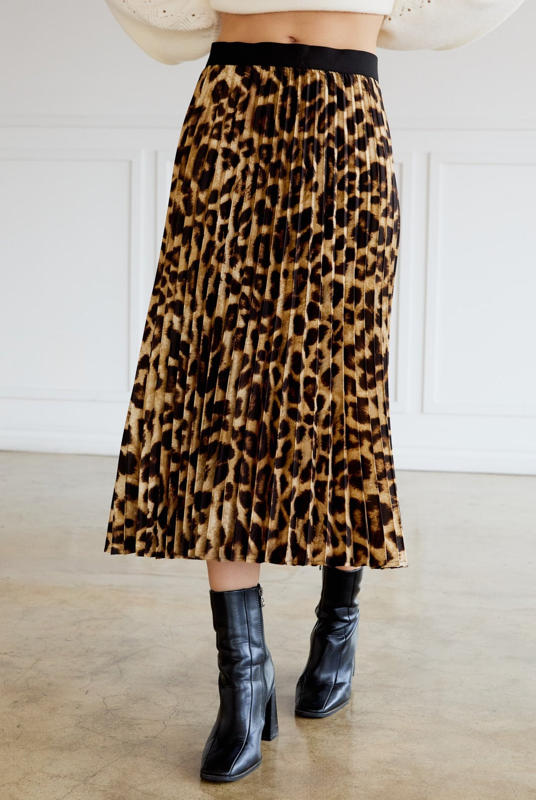 Leopard Print Accordion Pleated Midi Skirt - Sunday Edition - RARA Boutique