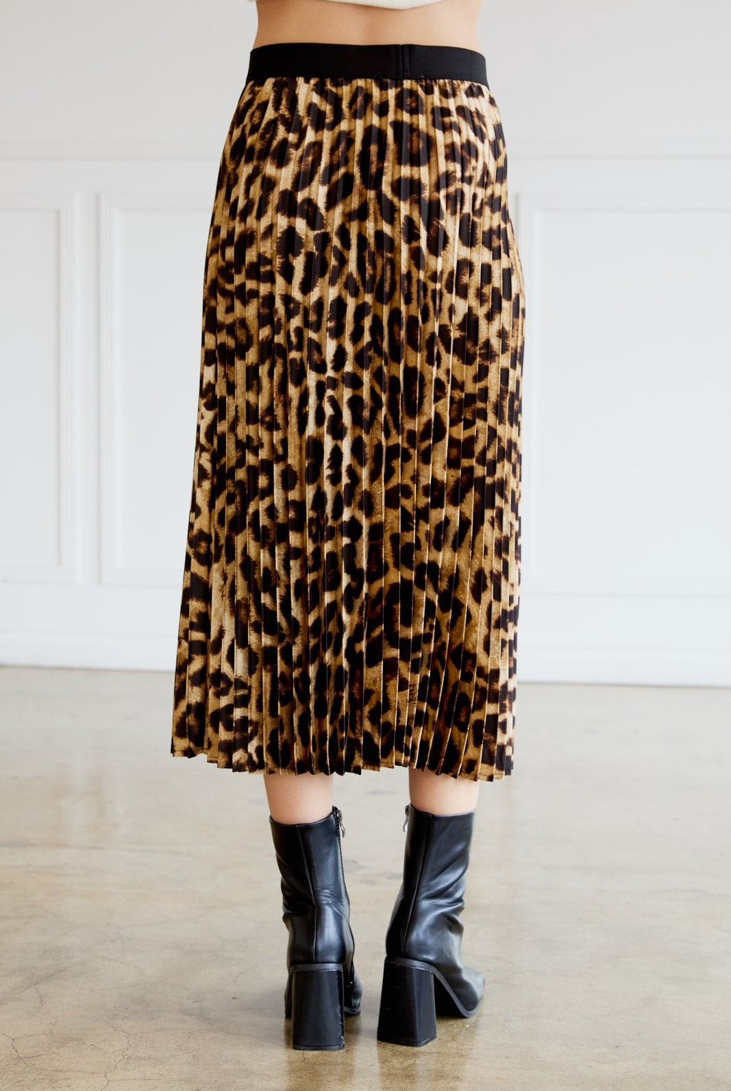 Leopard Print Accordion Pleated Midi Skirt - Sunday Edition - RARA Boutique