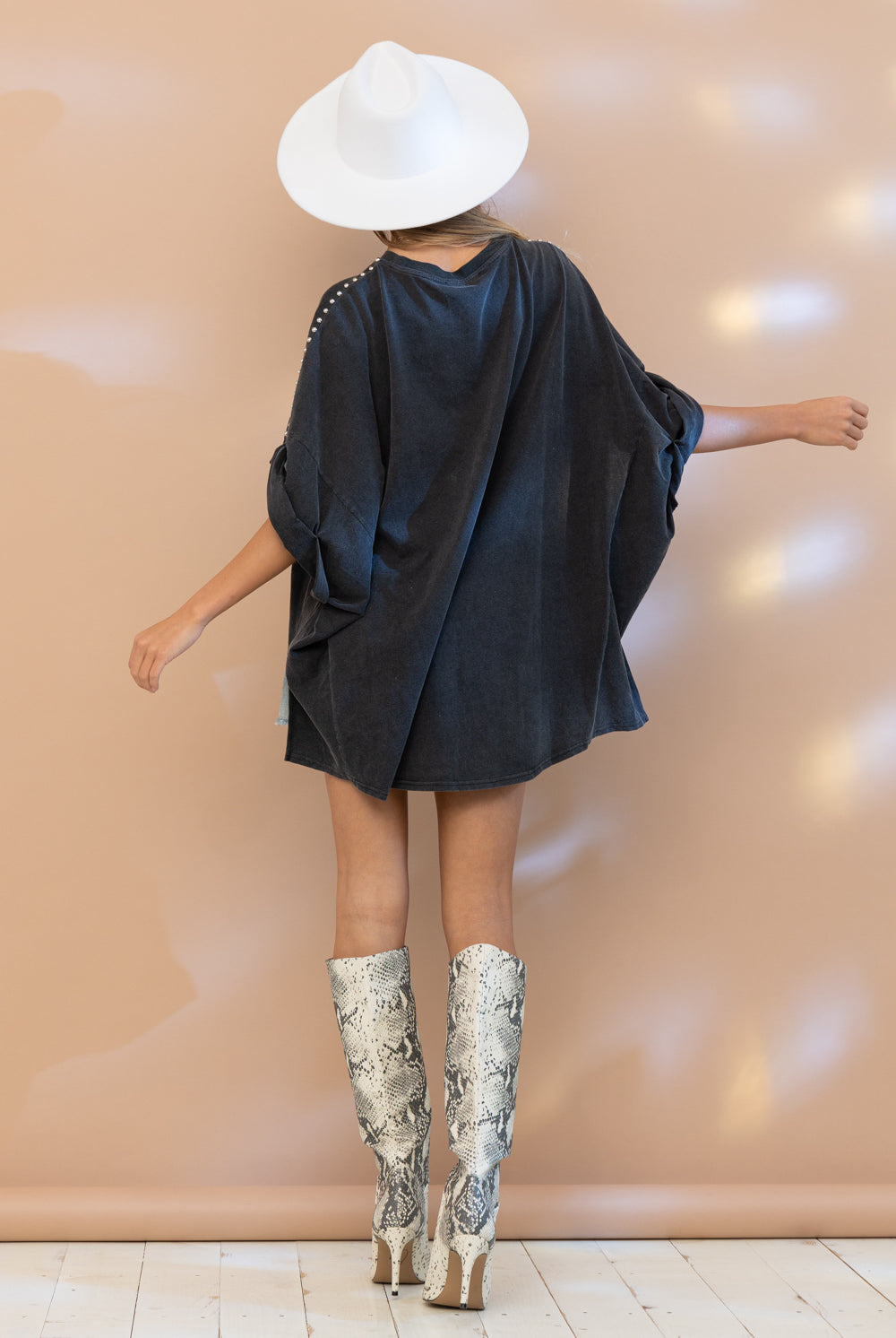 Studded Oversized High Low T Shirt - RARA Boutique