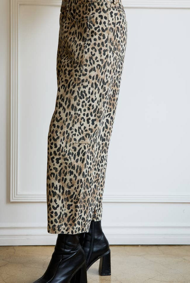 High Waist Leopard Print Barrel Jeans with Elastic Waist - Sunday Edition - RARA Boutique