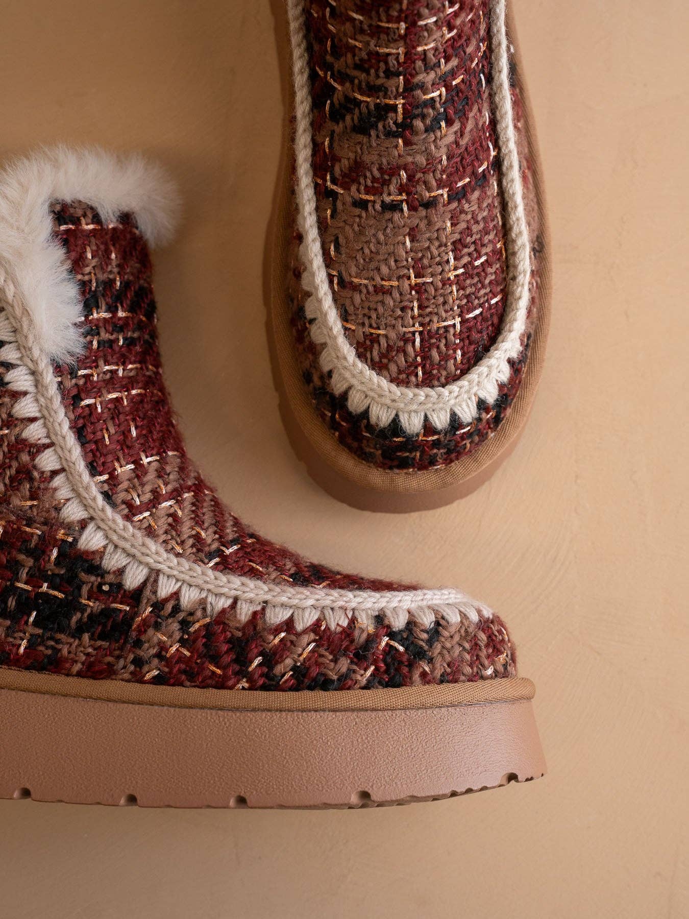 Oasis Society Joyce Mocha Tweed shearling trim platform winter boot showing textured tweed fabric, shearling lining, and rugged sole.