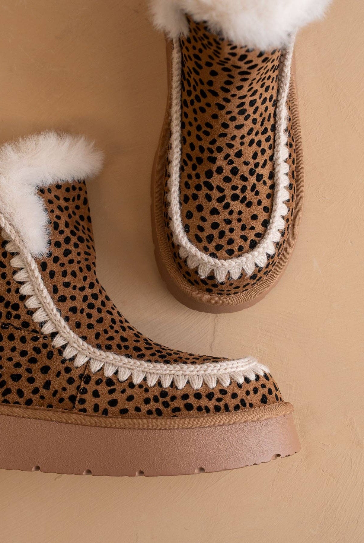 OASIS SOCIETY Joyce dark cheetah shearling trim platform winter boot with rugged sole and cozy fur lining.