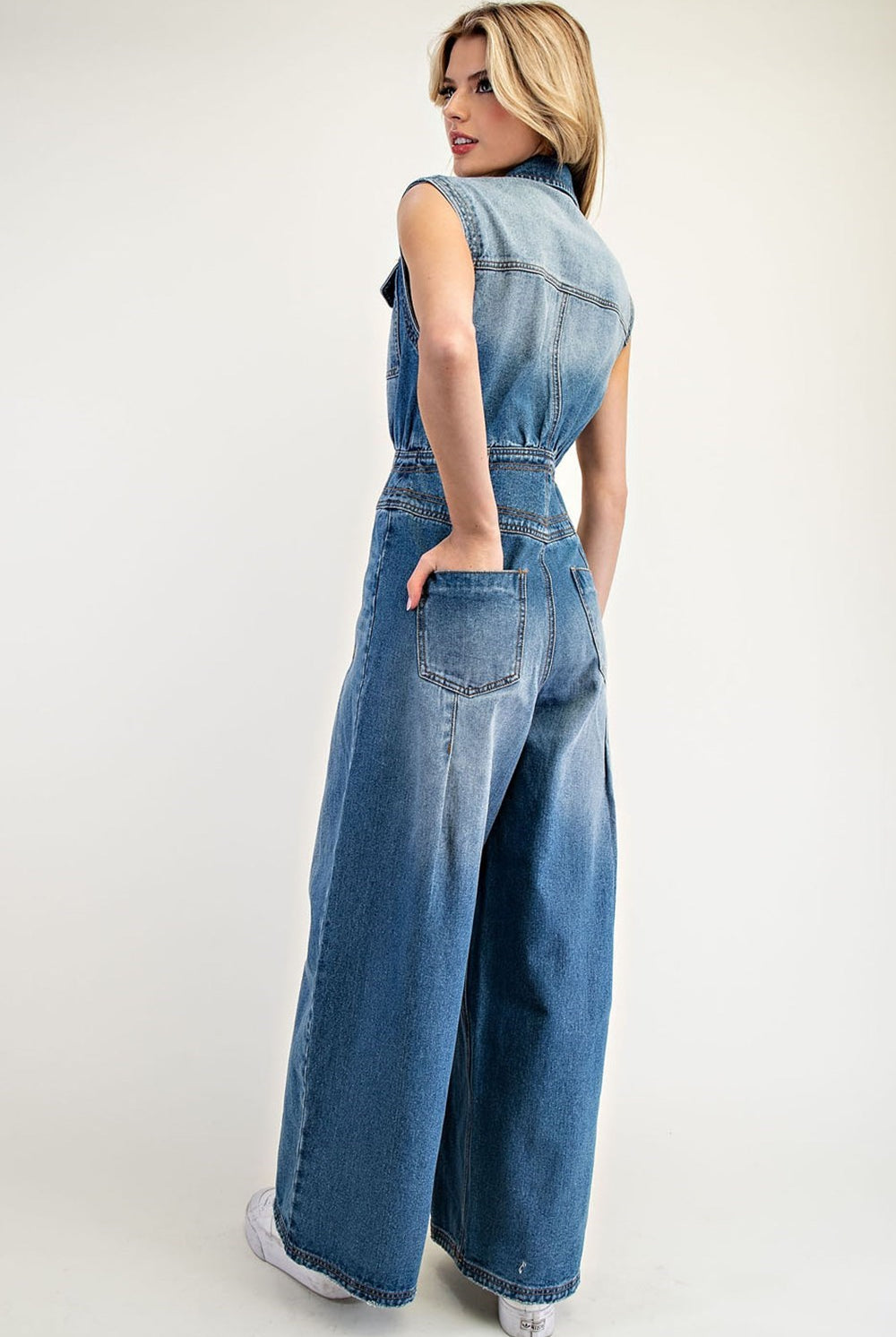 eesome Jumpsuit - RARA Boutique