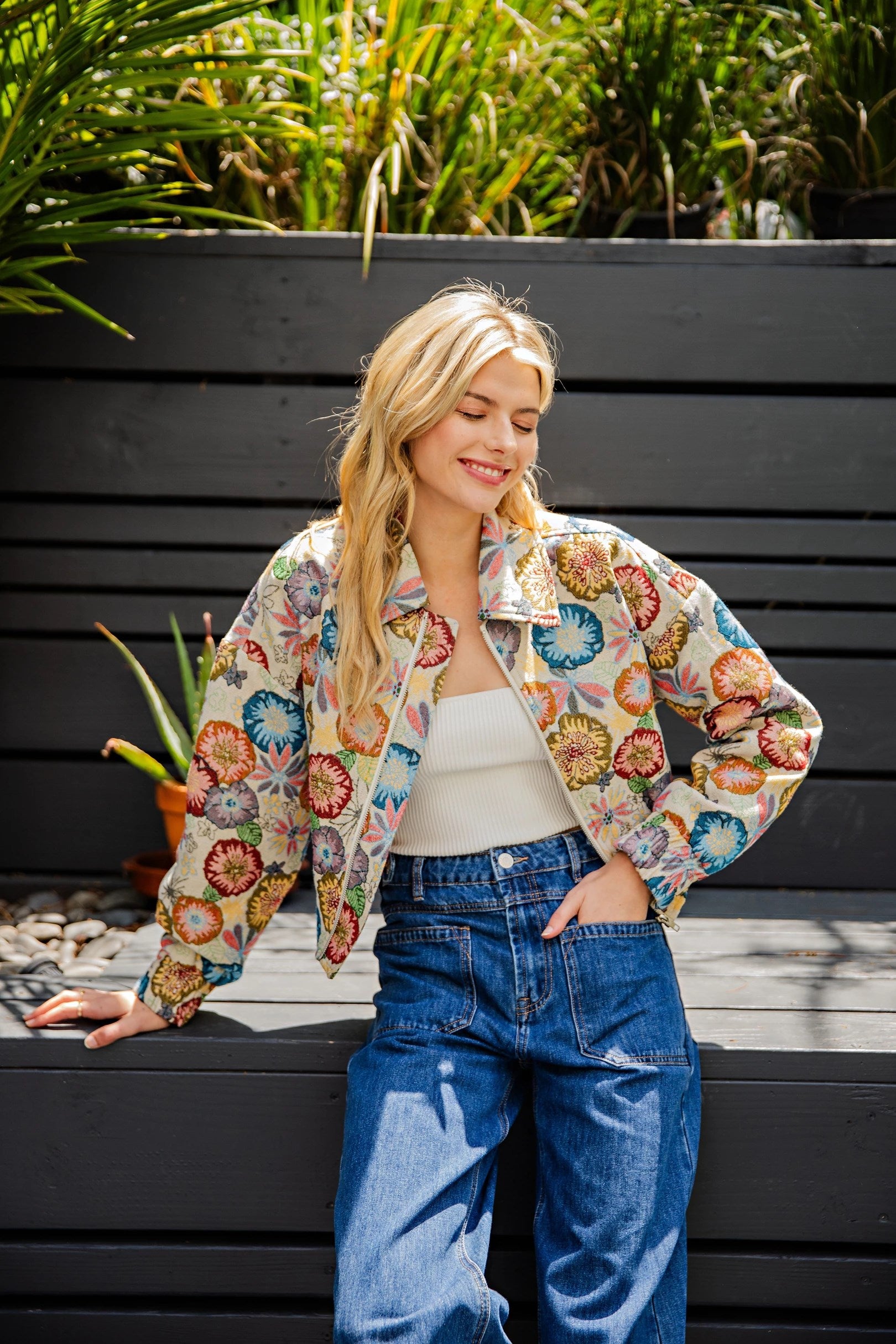 Retro Floral Jacquard Cropped Jacket - eesome - RARA Boutique