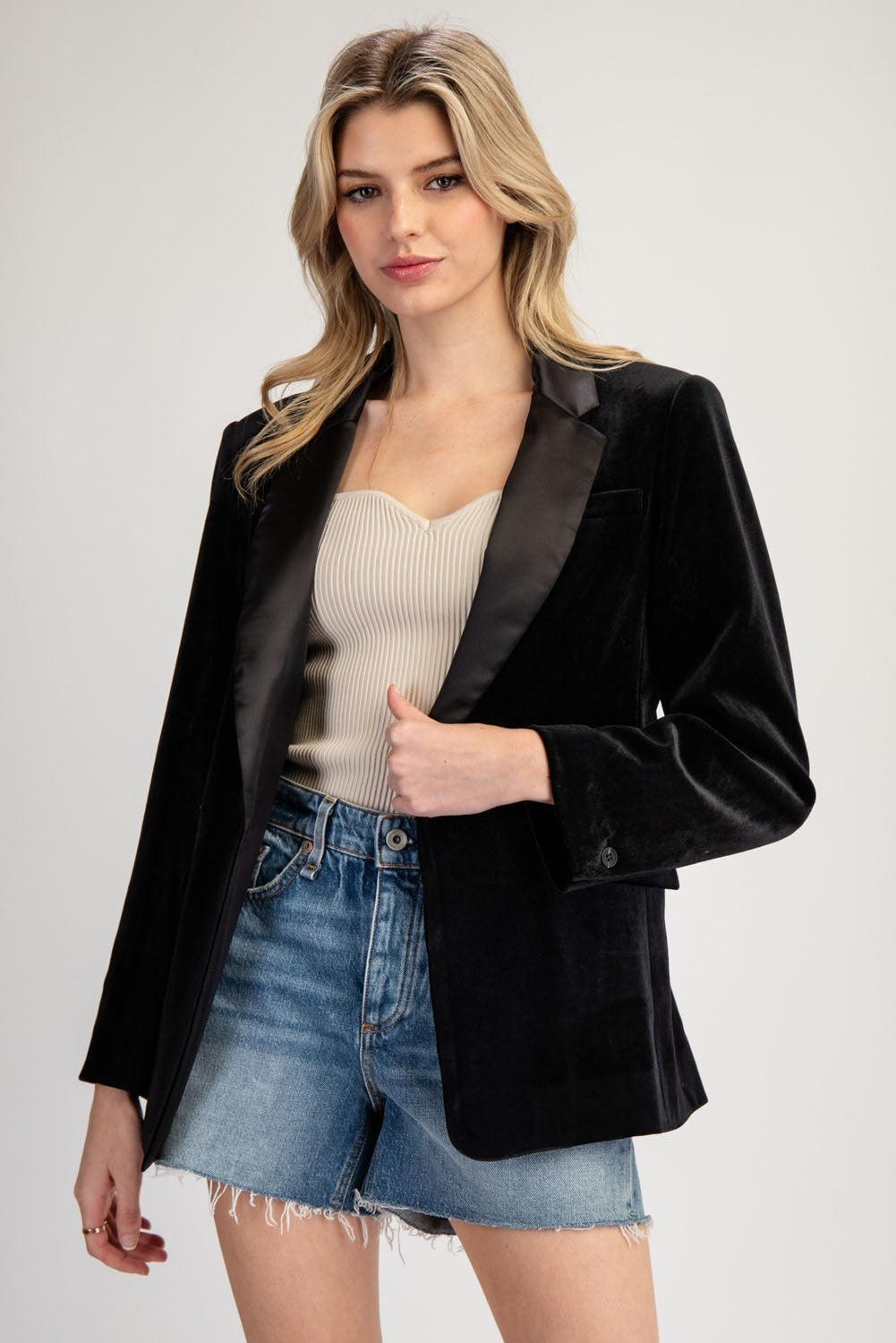 Long Sleeve Velvet Blazer with Satin Collar - eesome - RARA Boutique