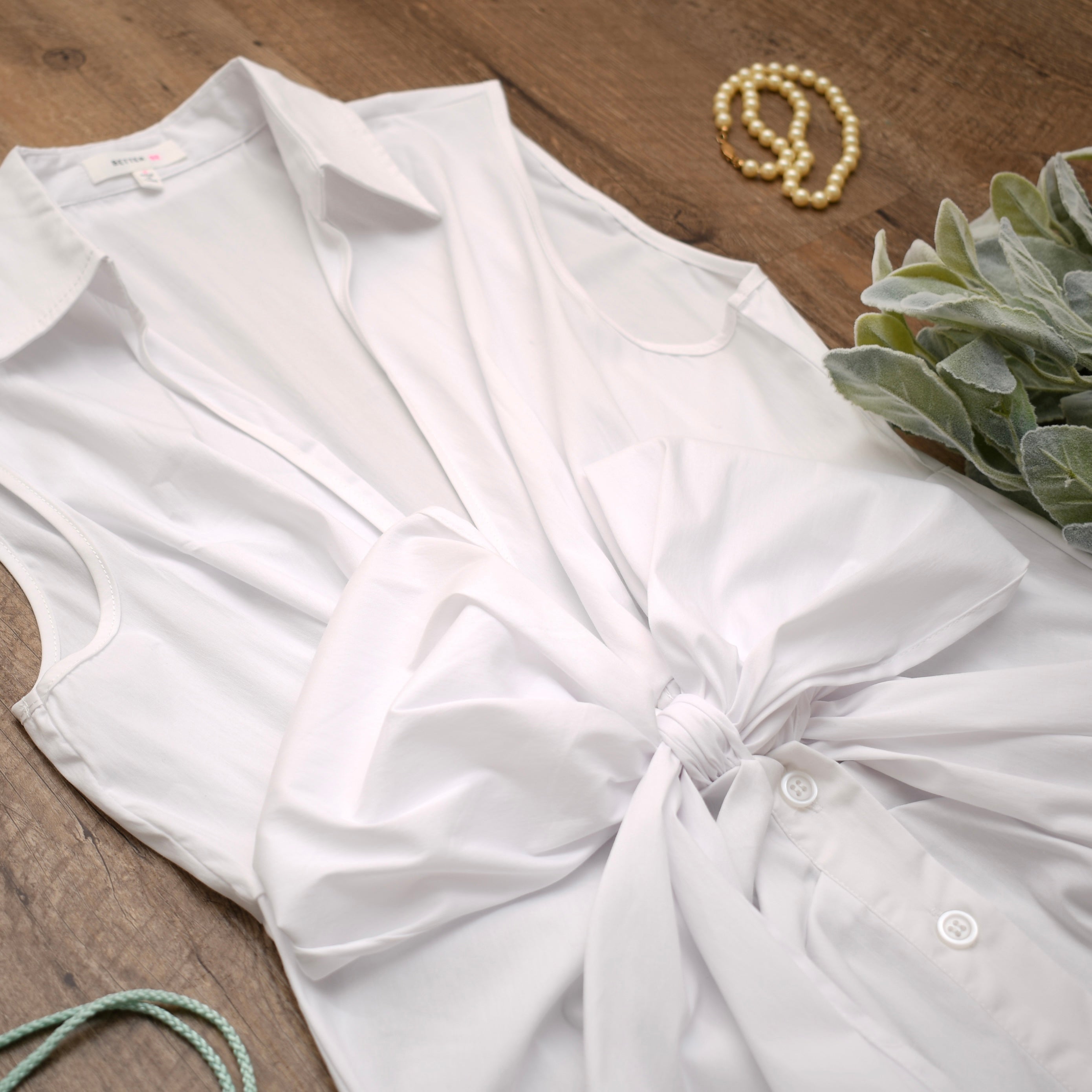 V-Neck Poplin Sleeveless Dress with Bow - RARA Boutique