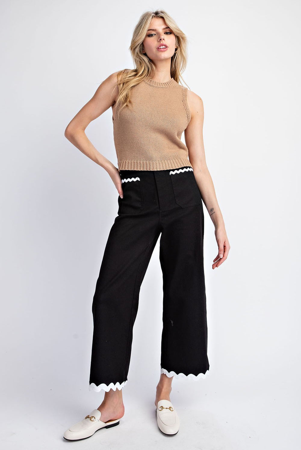 Wavy Contrast Ric Rac Trim Cropped Wide Leg Pants - eesome - RARA Boutique