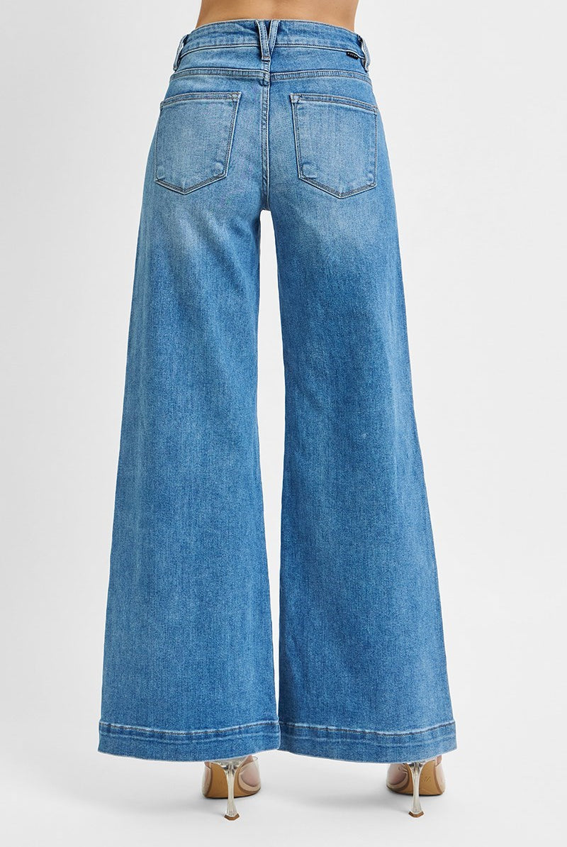 Mid Rise Wide Leg Patch Pocket Jeans - Risen - RARA Boutique