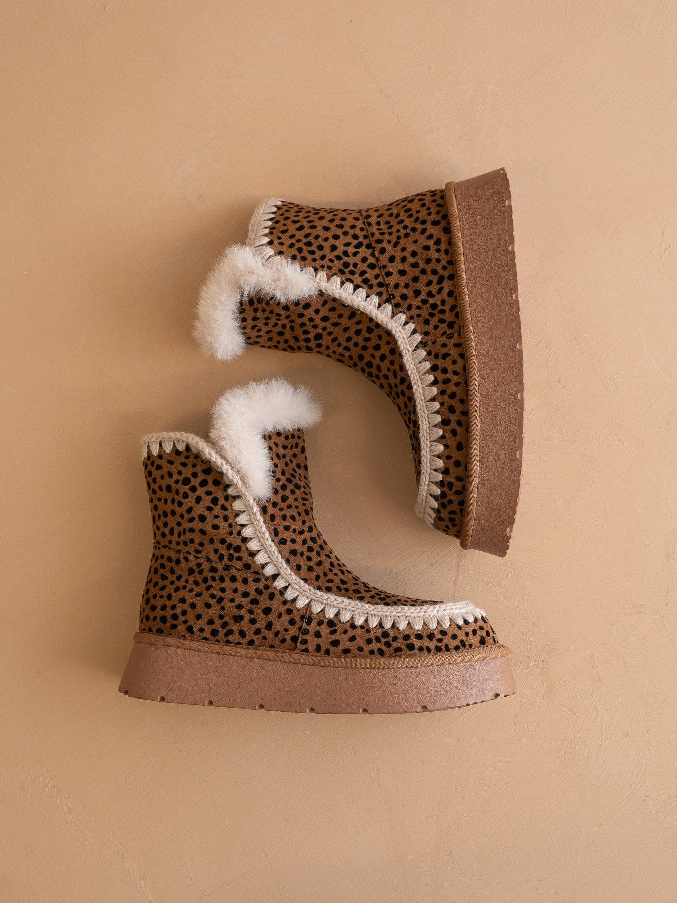 OASIS SOCIETY Joyce dark cheetah shearling trim platform winter boot showing the stylish cheetah print and shearling details