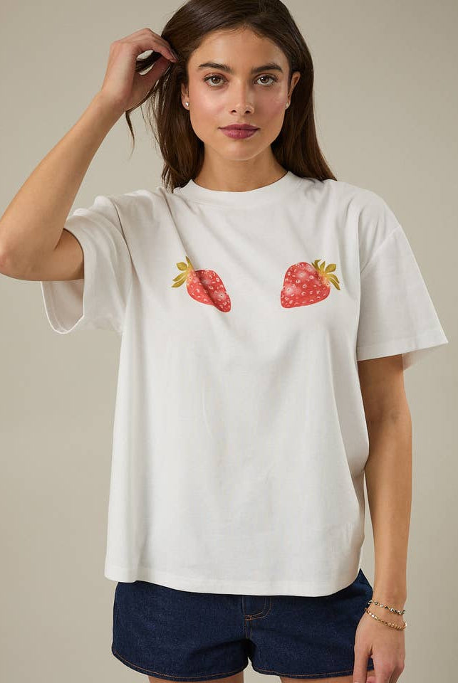RARA Boutique Sunday Edition T-shirt featuring a casual design, shown in a relaxed fit with stylish print on the front.
