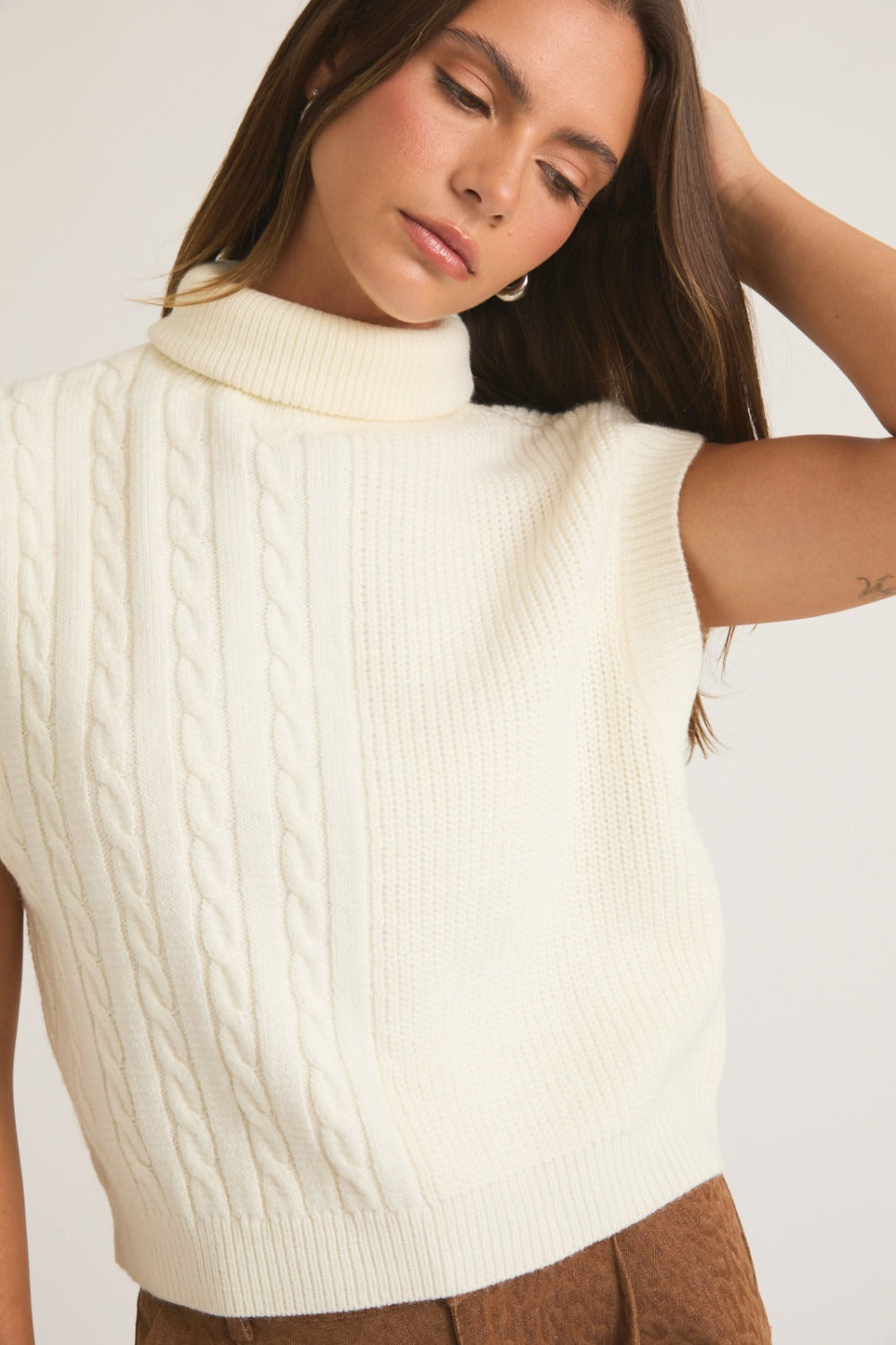 Ribbed & Cable Knit Turtleneck Sweater Vest - Le Lis - RARA Boutique