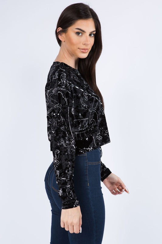 Long Sleeve Astrology Print Raw Hem Velvet Crop Top - RARA Boutique 