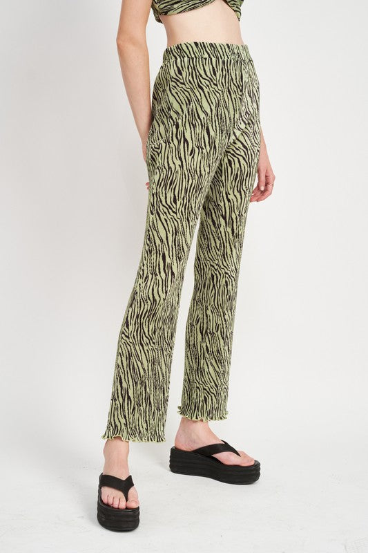 High Rise  Flare Pleated Pants - RARA Boutique 