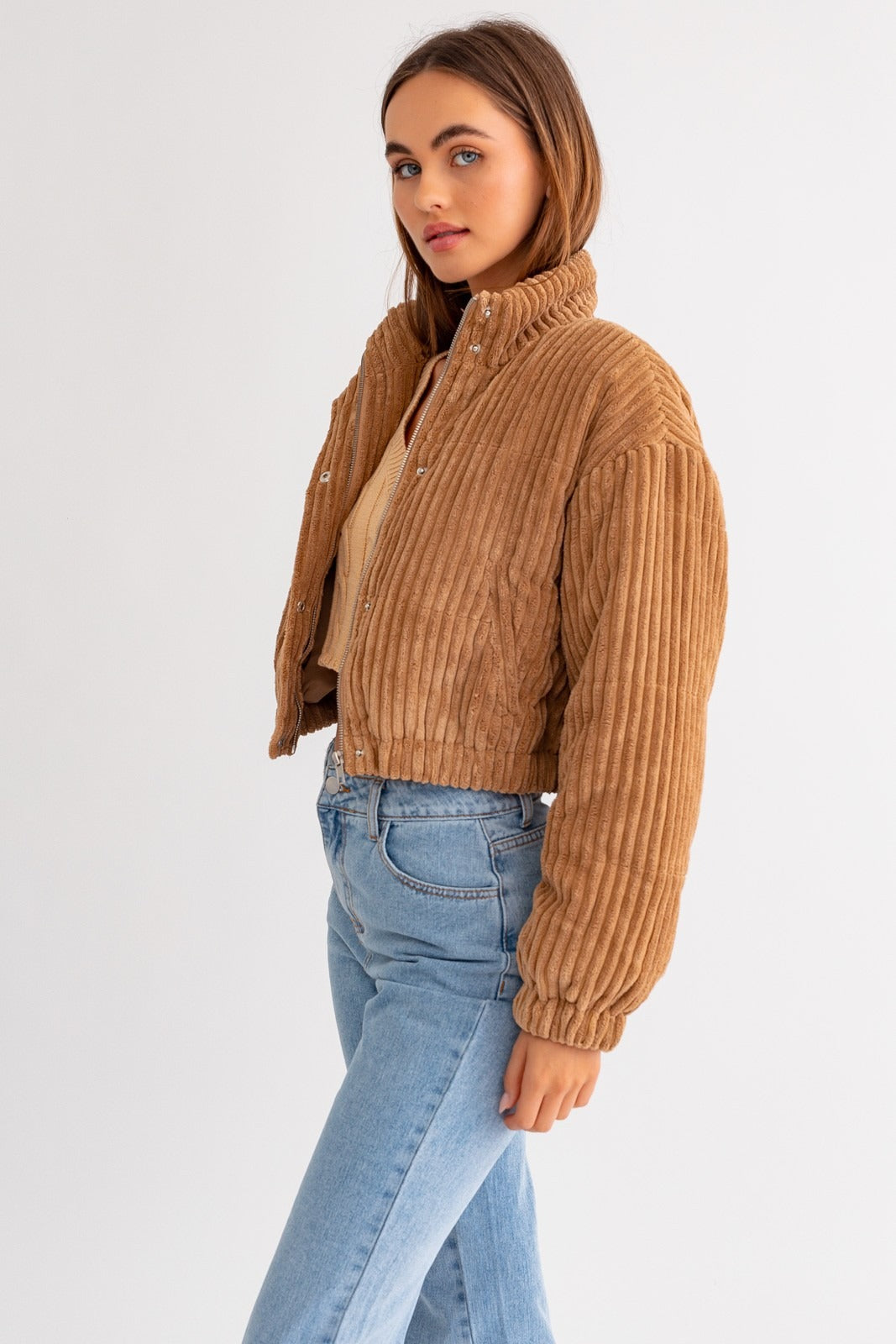 Le Lis cropped corduroy puffer jacket by RARA Boutique, shown in a stylish puffed design with a cropped fit and textured corduroy fabric.