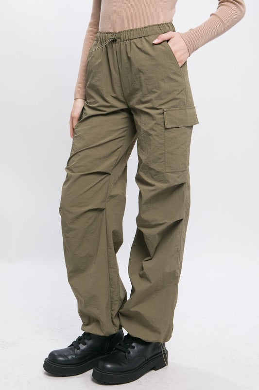 Loose Fit Parachute Cargo Pants - RARA Boutique 