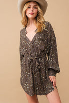 Rayon Crinkle Ditsy Floral Raw Shift Shirt Dress - RARA Boutique 