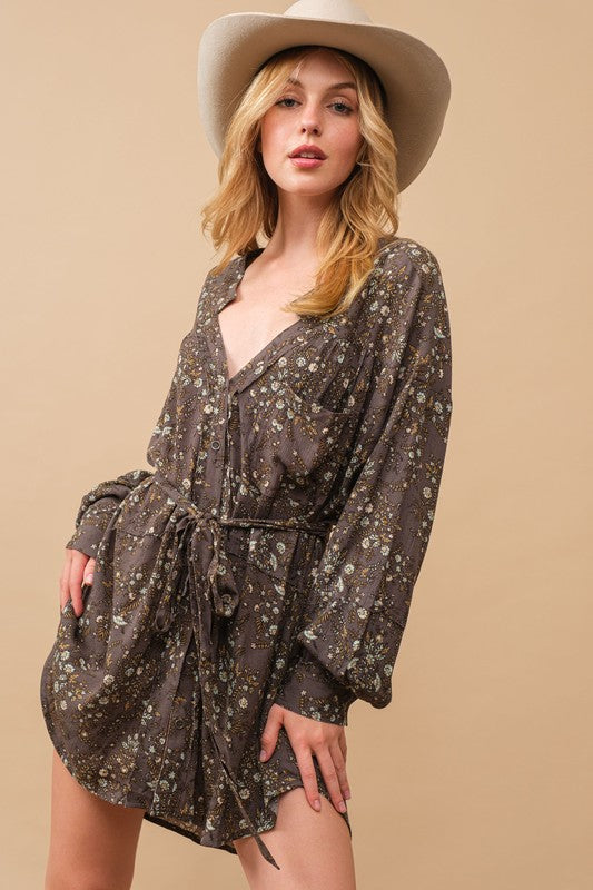 Rayon Crinkle Ditsy Floral Raw Shift Shirt Dress - RARA Boutique 