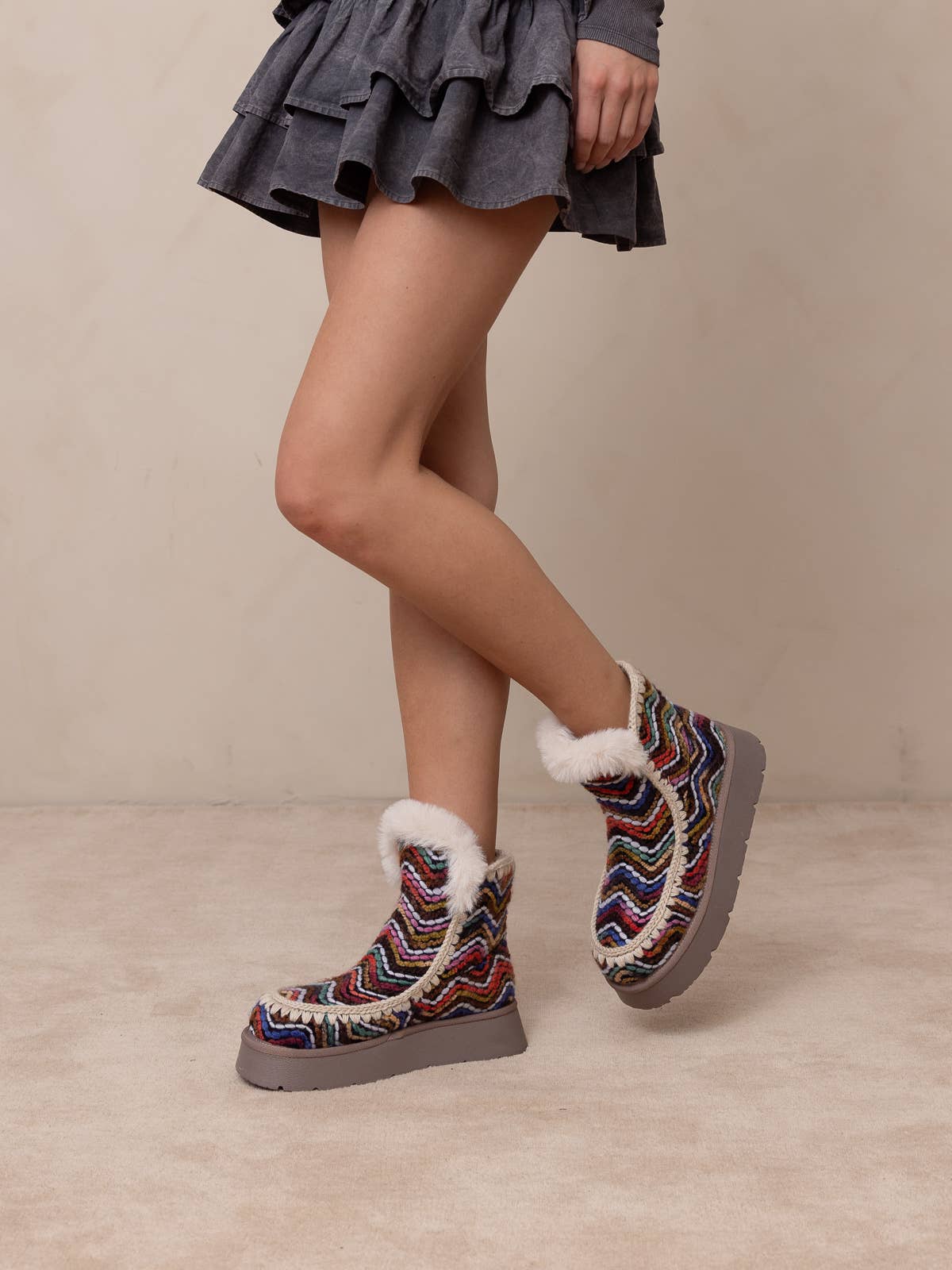 OASIS SOCIETY Joyce winter boot with shearling trim and platform sole, stylish and warm for cold weather.