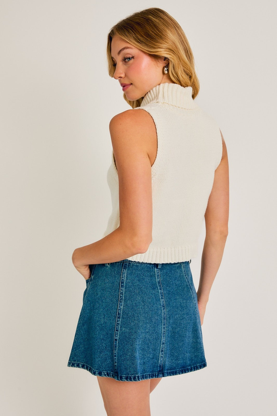 Candy Cane Mistletoe Turtle Neck Sleeveless Graphic Sweater - Le Lis - RARA Boutique 