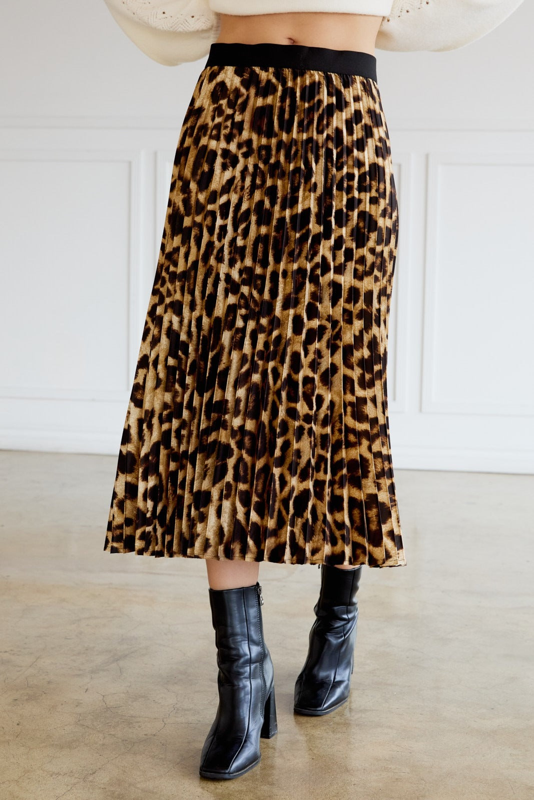 Leopard Print Accordion Pleated Midi Skirt - Sunday Edition - RARA Boutique 