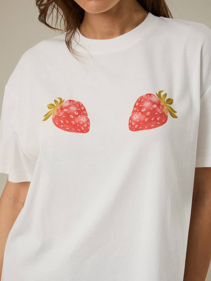 RARA Boutique Sunday Edition T-shirt with casual fit and graphic print, shown in a front view on a plain background.