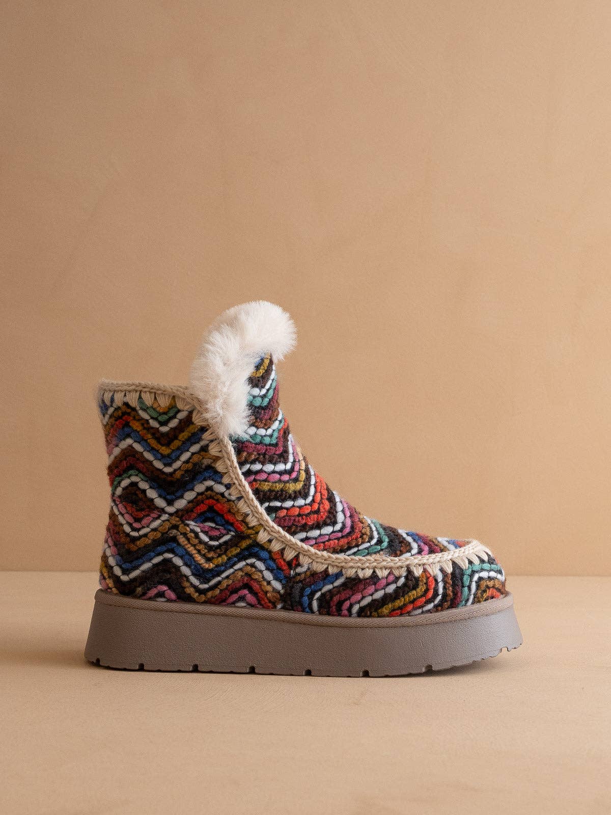 OASIS SOCIETY Joyce winter boot with shearling trim and platform sole, stylish and warm for cold weather.