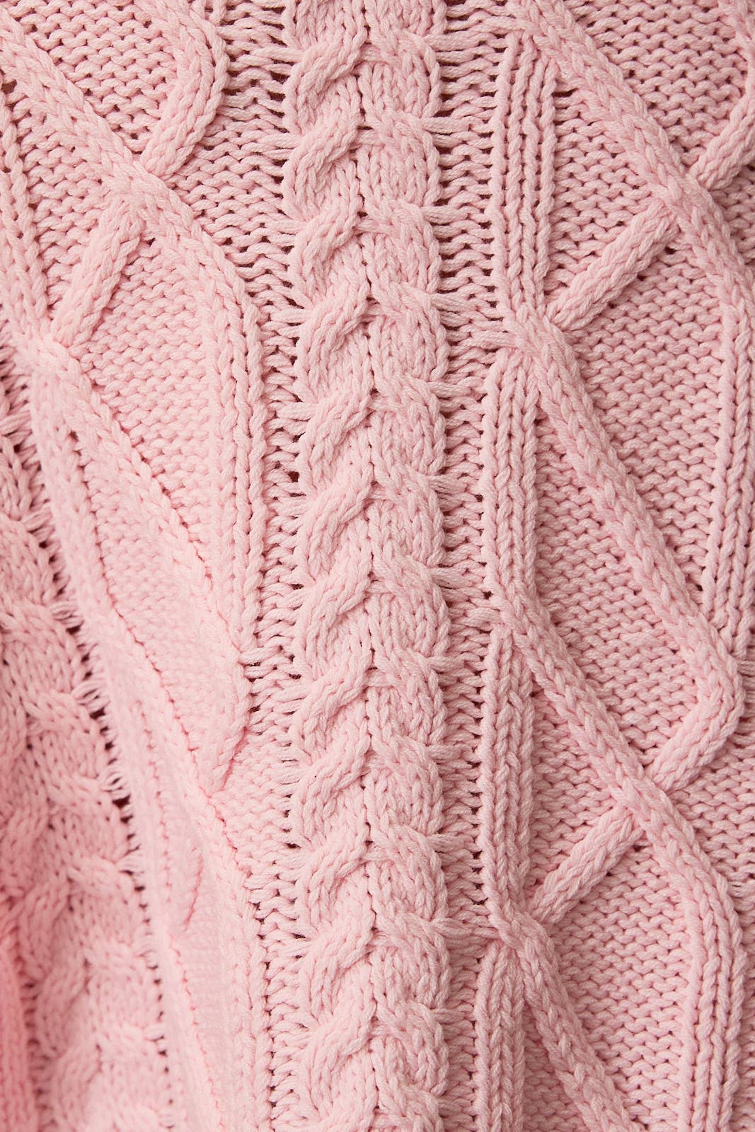 Le Lis oversized cropped cable knit sweater in a cozy textured knit, perfect for casual and stylish winter outfits.