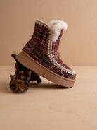 OASIS SOCIETY Joyce Mocha Tweed shearling-trim platform winter boot with rugged sole and cozy shearling interior.