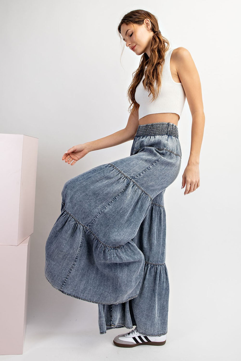 Snow Washed Denim Tiered Wide Leg Palazzo Pants - eesome - RARA Boutique 