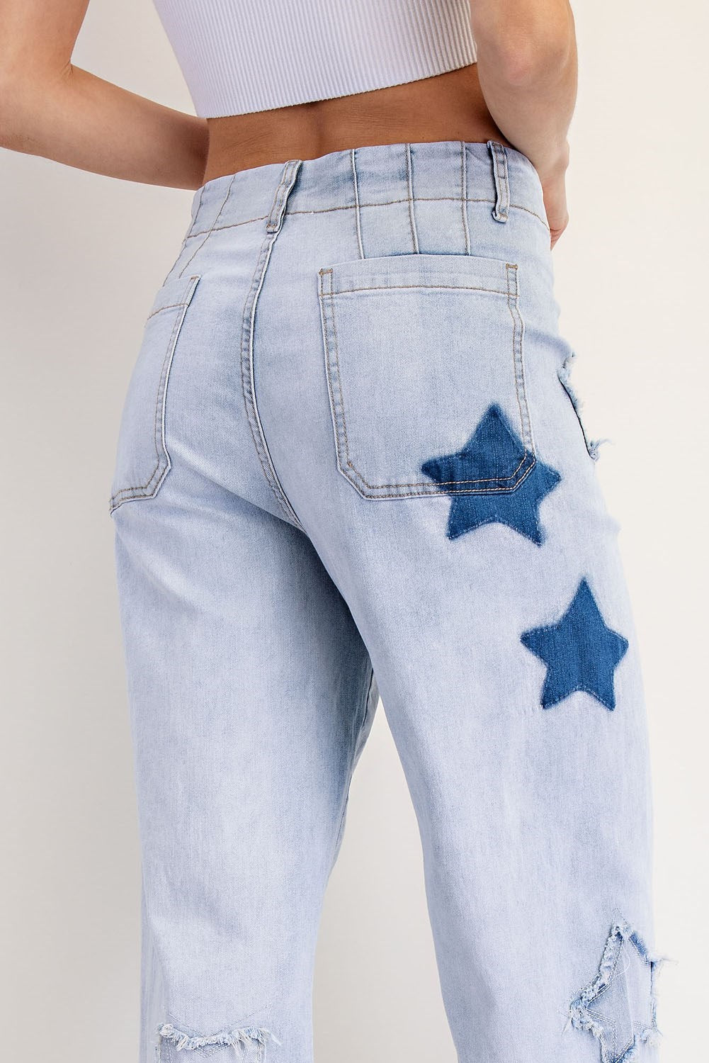 Mineral Washed Frayed Star Patch Ombre Cropped Jeans - eesome - RARA Boutique 